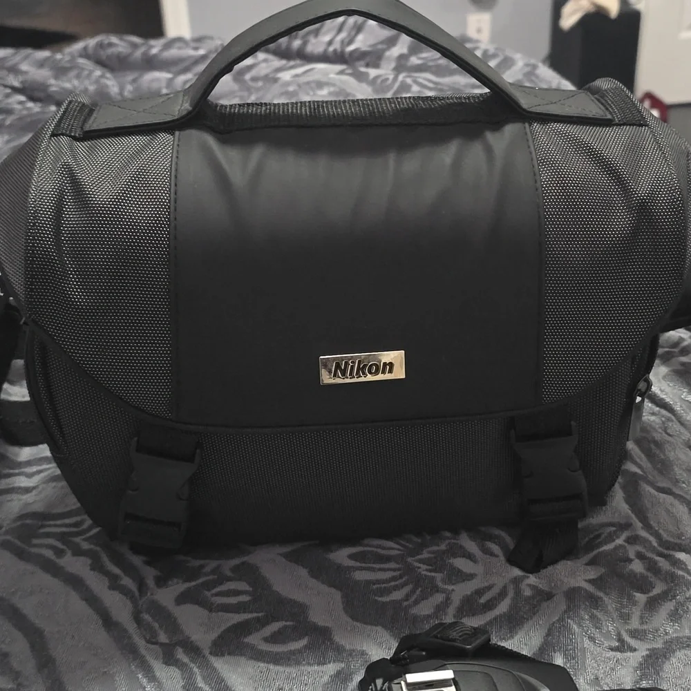 Nikon almost new